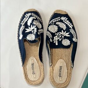 Soludos Blue and White Espadrille Mules with Floral Embroidery